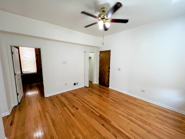 Foto del edificio - 2008 S Pulaski Rd