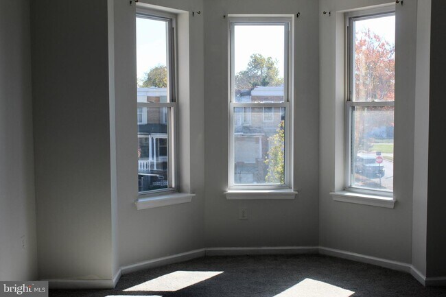 Building Photo - 3512 W Belvedere Ave