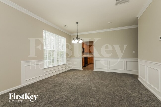 Foto del edificio - 3012 Early Rise Ave