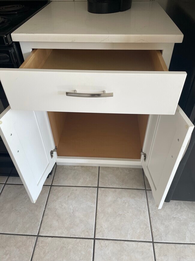 Foto del edificio - 1142 Monaco Dr