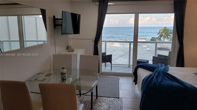 Foto del edificio - 19201 Collins Ave