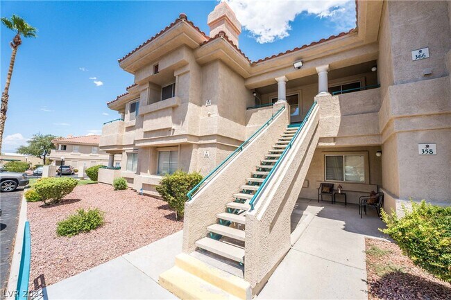 Foto del edificio - 368 Manti Pl