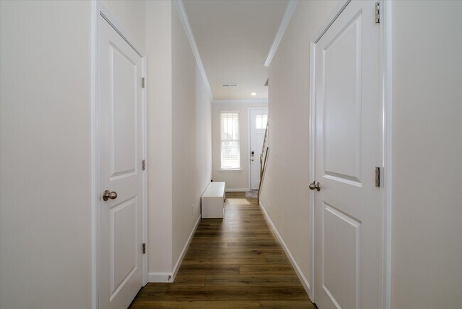 Building Photo - 6135 Snowy Egret Ave