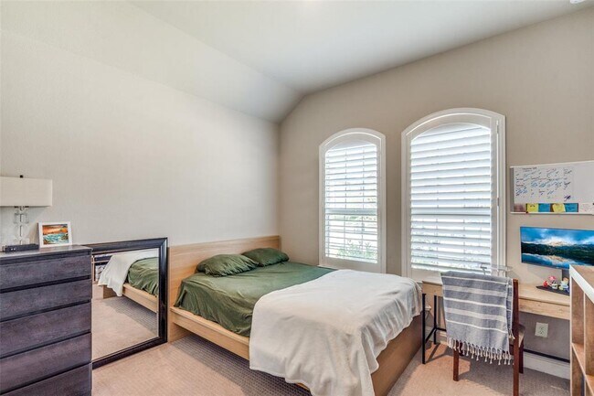 Building Photo - 961 Speargrass Ln