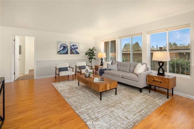 Foto del edificio - 7064 35th Ave NE