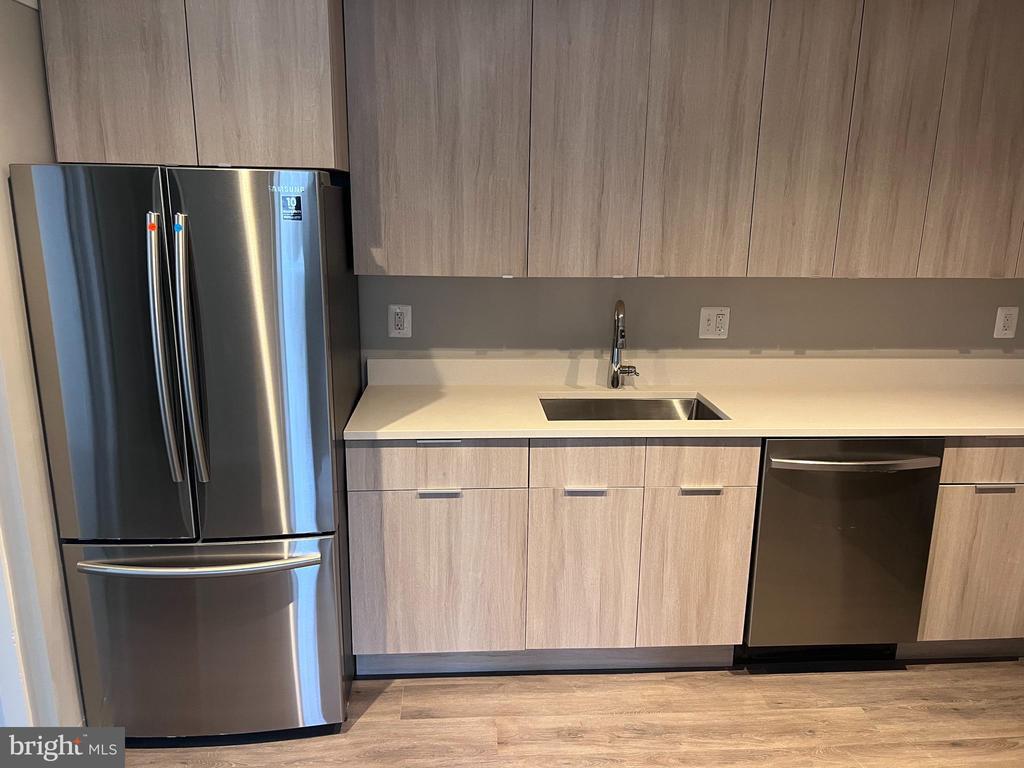 Foto principal - 624 Girard St NE