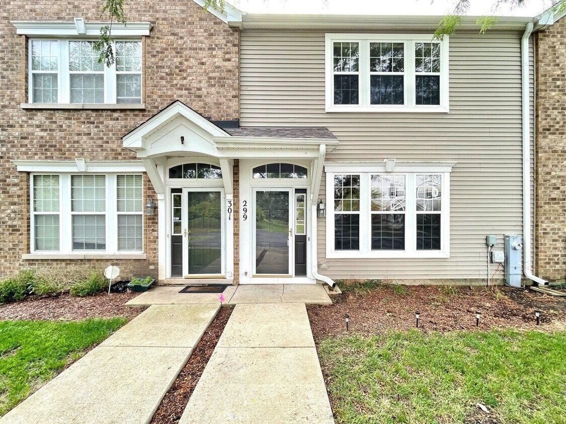 299 Springbrook Trail S, Oswego, IL 60543 Condo for Rent in Oswego