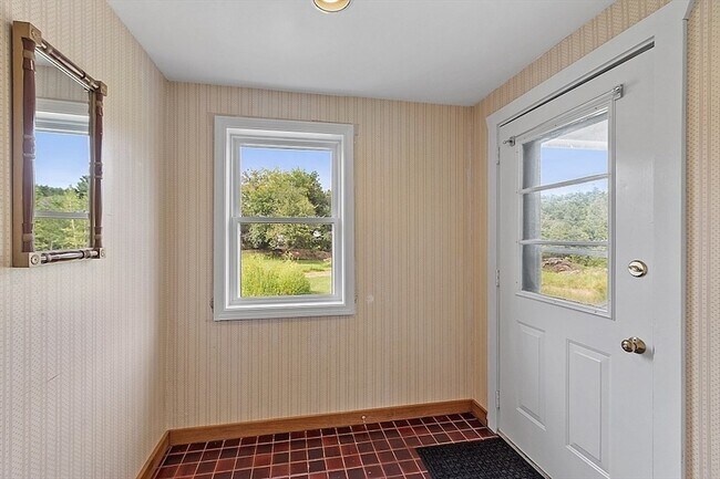 Foto del edificio - 370 Harwood Ave