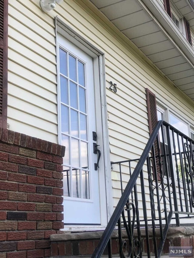 25 Macfarlan Avenue Apartment for Rent in Hawthorne, NJ