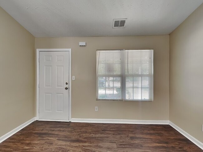 Foto del edificio - 9135 Jefferson Village Dr SW