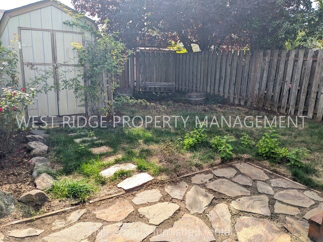 Foto del edificio - 8718 NE Flanders St