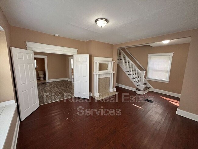 Foto del edificio - 209 N Grimes St