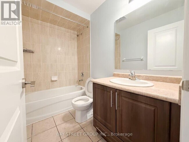 Photo du bâtiment - 276 Gatwick Dr