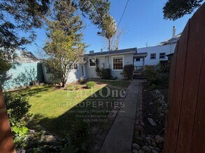 Building Photo - 305 Ward St