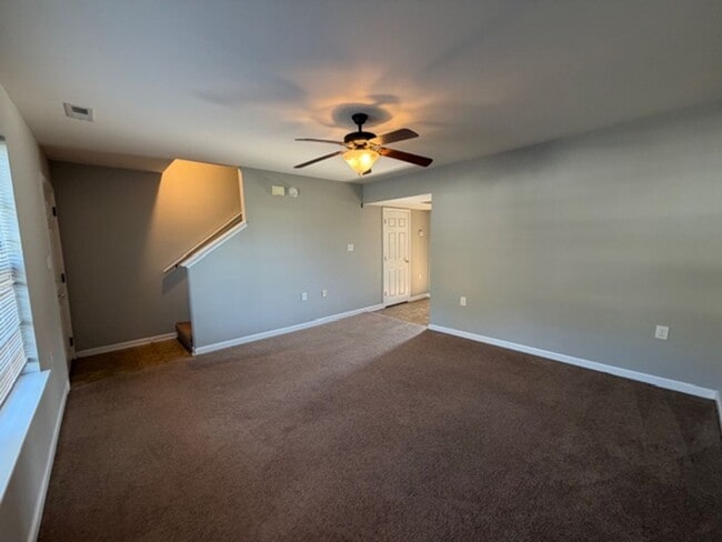 Foto del edificio - 1299 Pond St SE