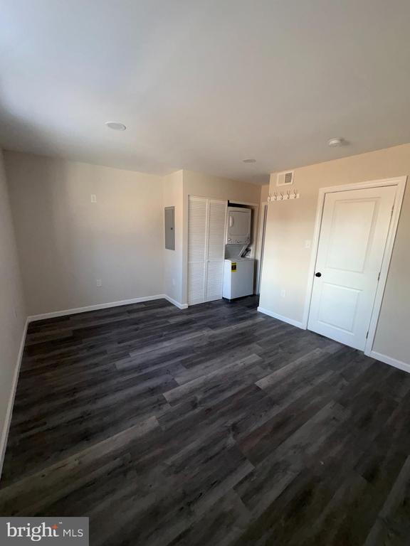 Foto del edificio - 105 Devereaux Ave