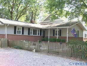 Building Photo - 1243 Peck Rd