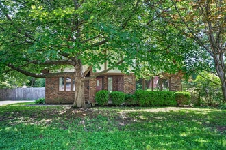 Building Photo - 4631 Graceland Ave