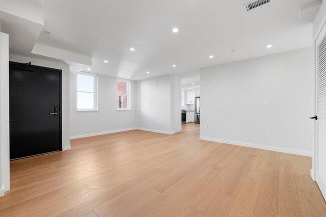 Foto del edificio - 693 Sutter St