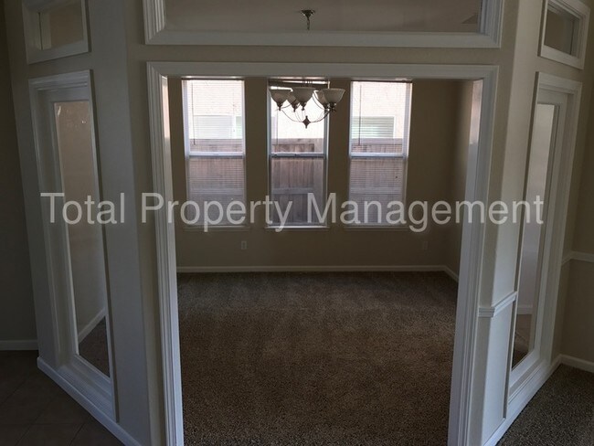 Building Photo - 6201 W Crowley Ave