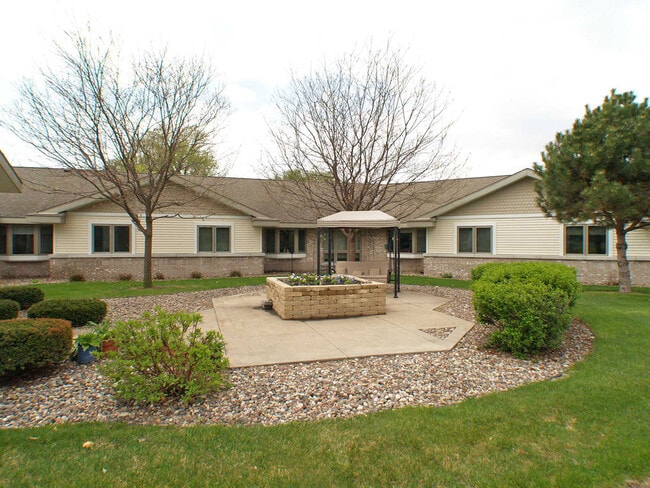 2555 7th St S, La Crosse, WI 54601 Apartments La Crosse