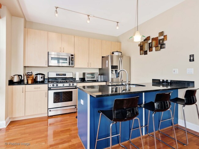 New SS Appliances - 1260 W Washington Blvd
