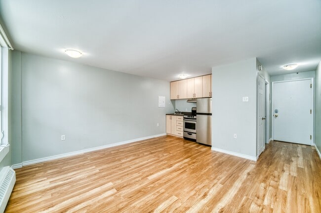Photo du bâtiment - 5222-5222 Green St