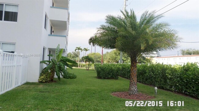 Foto del edificio - 11750 NE 16th Ave