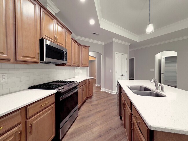 Building Photo - 3 Bedroom Townhome Built in 2022