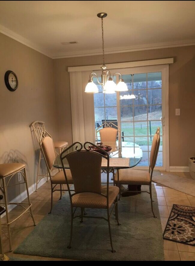 Foto del edificio - 1594 Old Stagecoach Rd