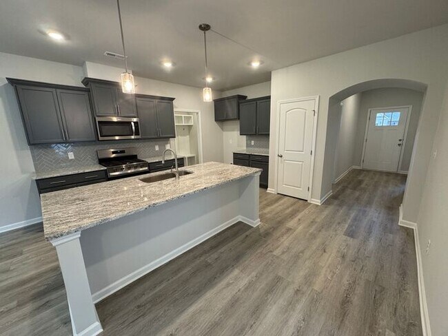 Foto del edificio - New construction home with move in special!