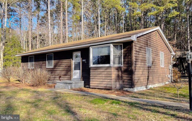 Foto del edificio - 18937 McKays Cove Ln