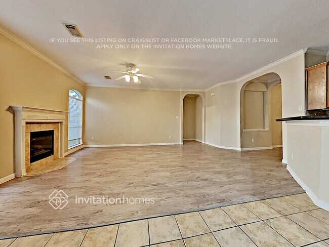 Building Photo - 12923 Tall Spruce Dr