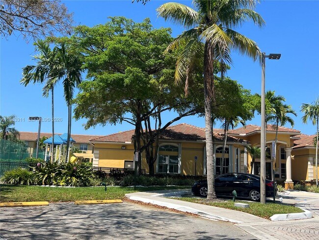 Foto del edificio - 9640 NW 2nd St