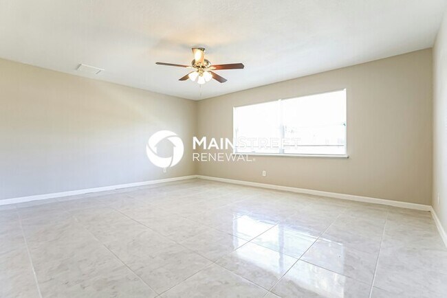 Building Photo - 5 Bedroom Pet-Friendly Home in VENICE, FL ...