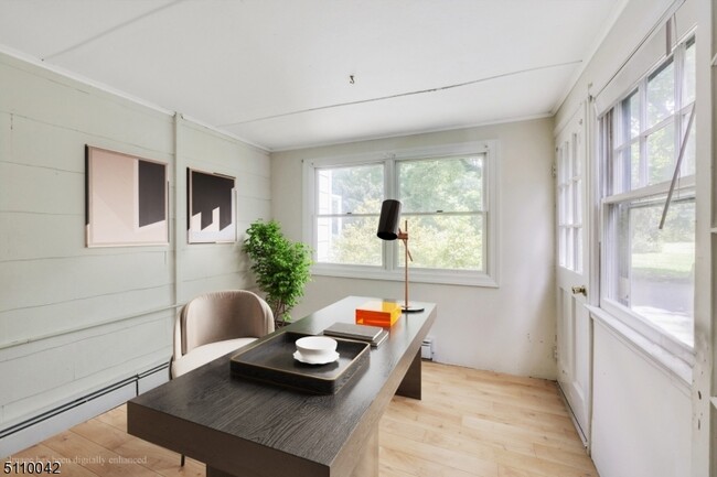 Building Photo - 46 Kitchell Rd