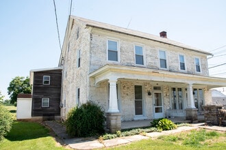 Building Photo - 10 Weidmansville Rd