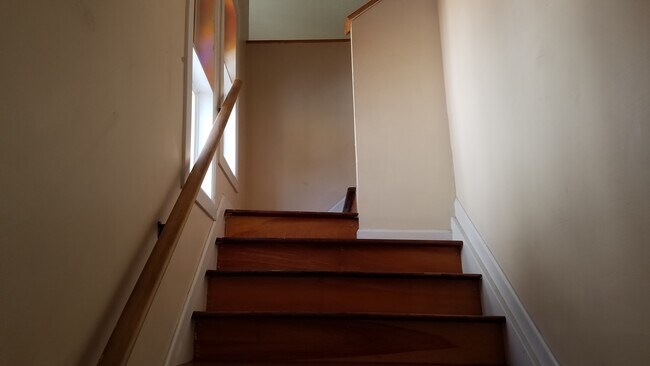 Foto del edificio - 486-488-488 S Goodman St