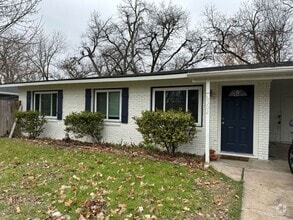 Building Photo - 6302 Chesterfield Ave