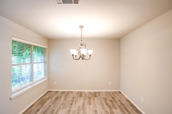 Building Photo - 12220 Innes View Rd