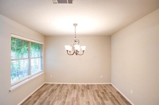Foto del edificio - 12220 Innes View Rd