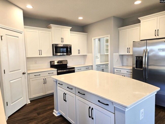 Building Photo - 441 Windrush Dr