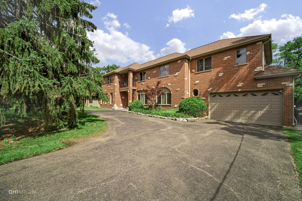 Primary Photo - 404 W Camp McDonald Rd