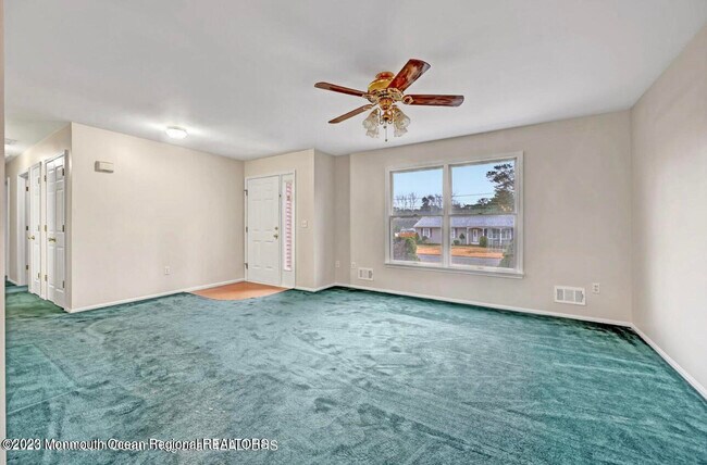 Foto del edificio - 1817 3rd Ave