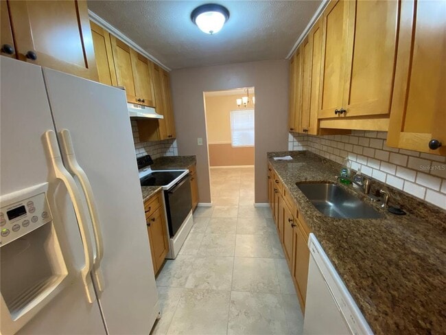 Building Photo - 903 Tangelo Pl
