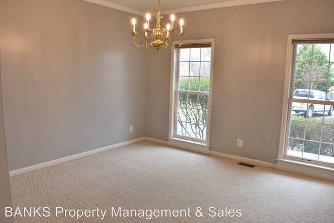 Building Photo - 4 br, 2.5 bath House - 8 Cavalry Ridge Road