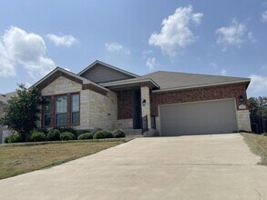 Building Photo - 5812 Blackstone Dr
