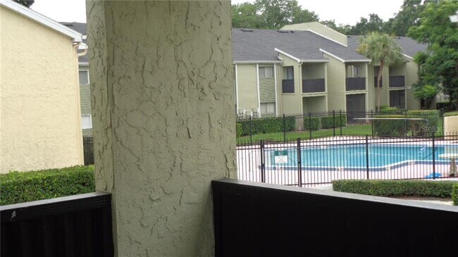 Foto del edificio - 940 Lake Destiny Rd