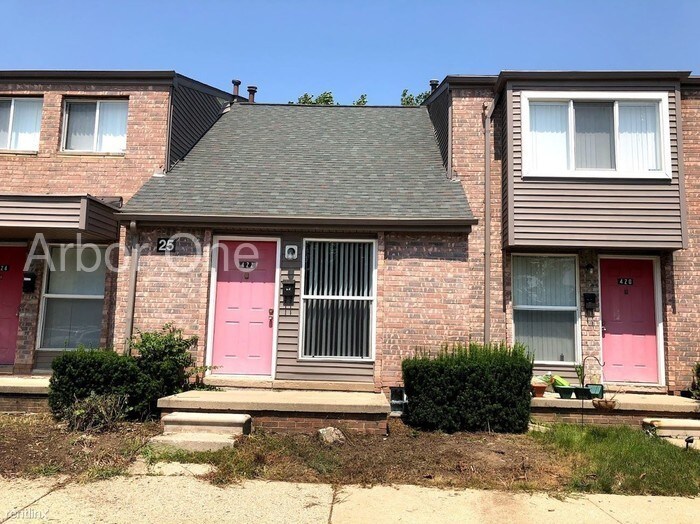 Primary Photo - 422 Villa Dr