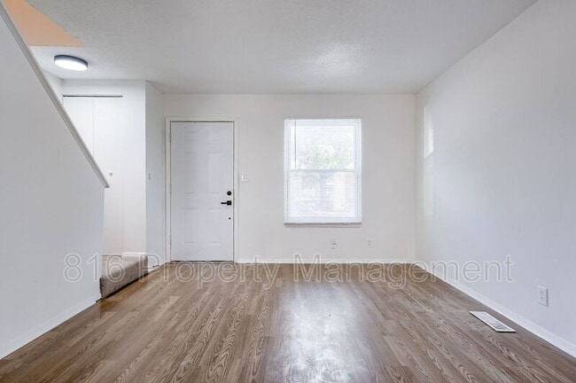 Building Photo - 9430 Reeder St